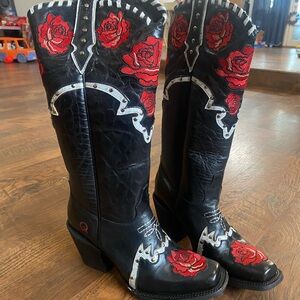Rodeo Quincy Rose Embroidered Boots